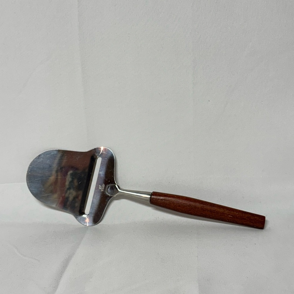 Karlsson & Nilsson (KN) Cheese Slicer Planer Server Stainless Sweden Vintage